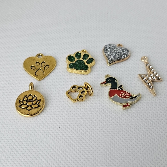 NEW! Enamel Corgi + Pawprint🐾 "Dog Mom" Keychain/Bag 🎒 Charm ~ ❤️ 🎁 🐾 🐕 - Picture 8 of 8